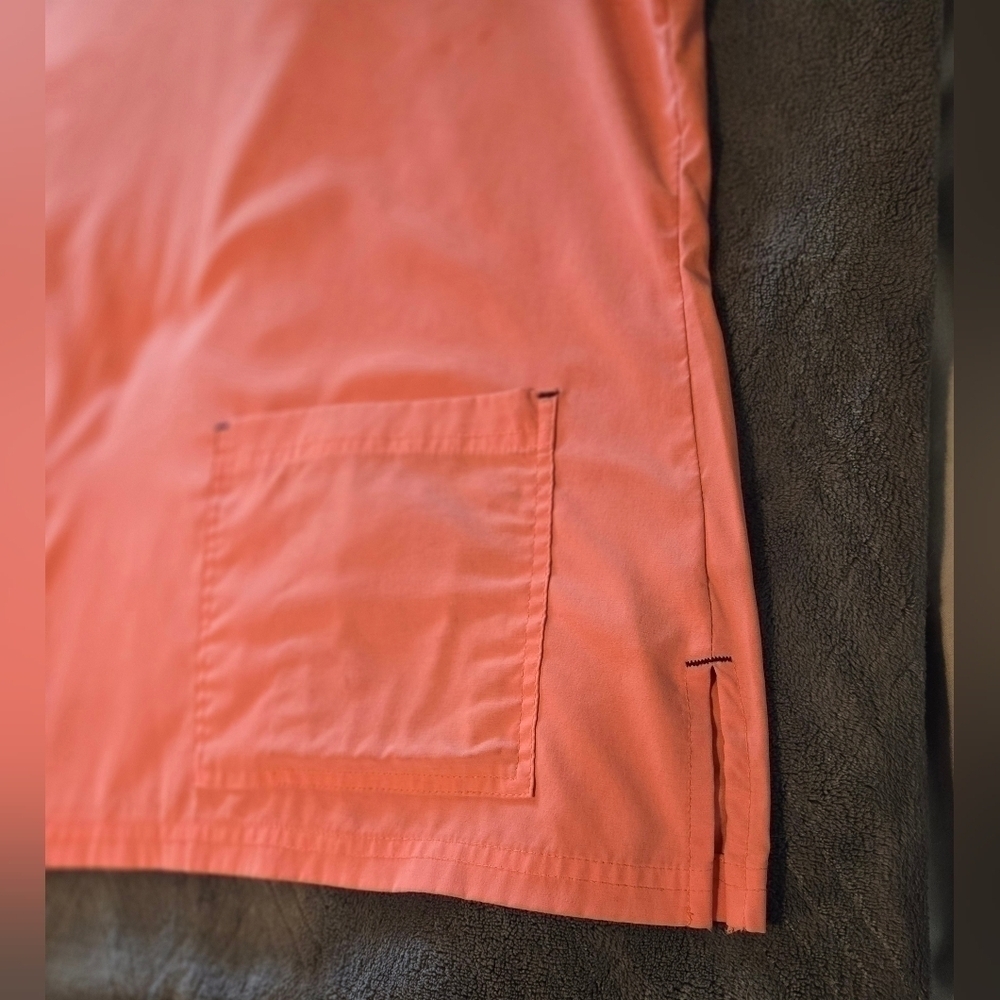 NWOT | Koi Basics | Women's Becca 4-Pocket STRETCH V-Neck Scrub Top | Large - Picture 8 of 12